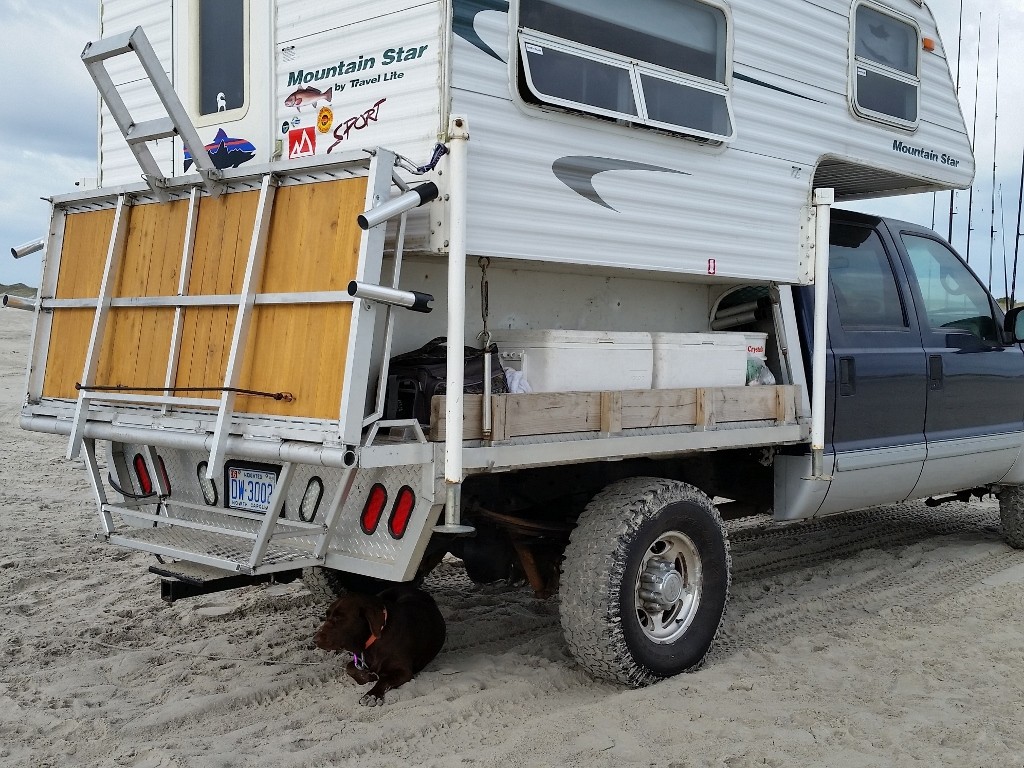 Ford F250 Travel Lite Mountain Star Deck Up